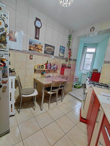 Titan Metrou M1 si parc IOR, cu 3 lifturi