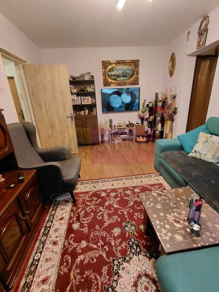 Titan Metrou M1 si parc IOR, cu 3 lifturi