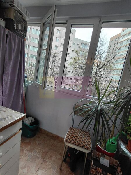 Titan Metrou M1 si parc IOR, cu 3 lifturi